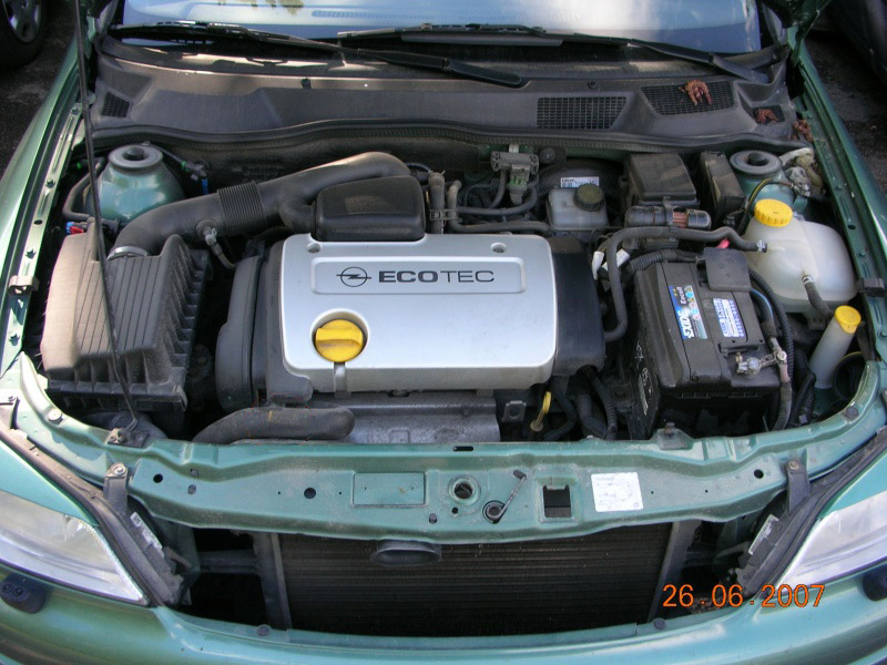Вектра б 1.8 бензин. Мотор Opel Astra g z16xe. Opel Astra g 1.6 16v.