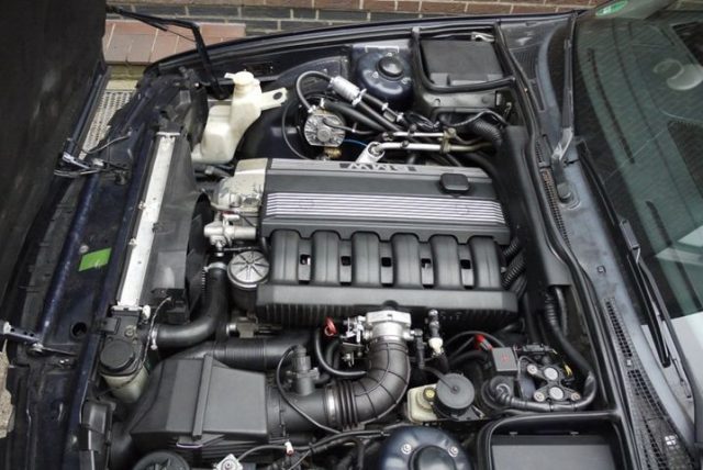 Двигатель BMW М52В25