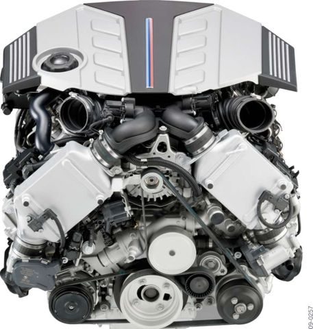 Двигатель BMW S63B44