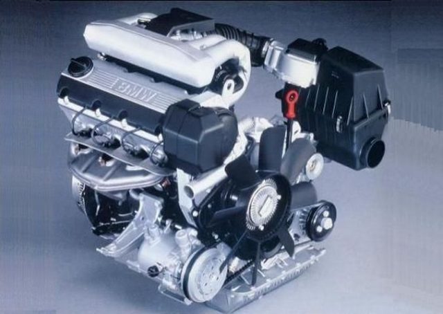 Двигатель BMW M40B18