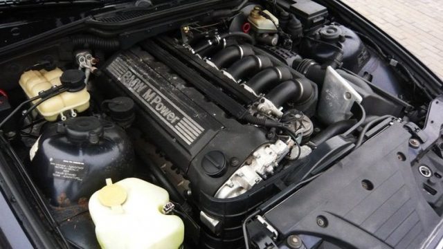 Двигатель BMW S50B32