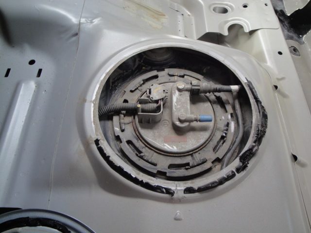 Топливный модуль в бензобаке Шевроле Каптива