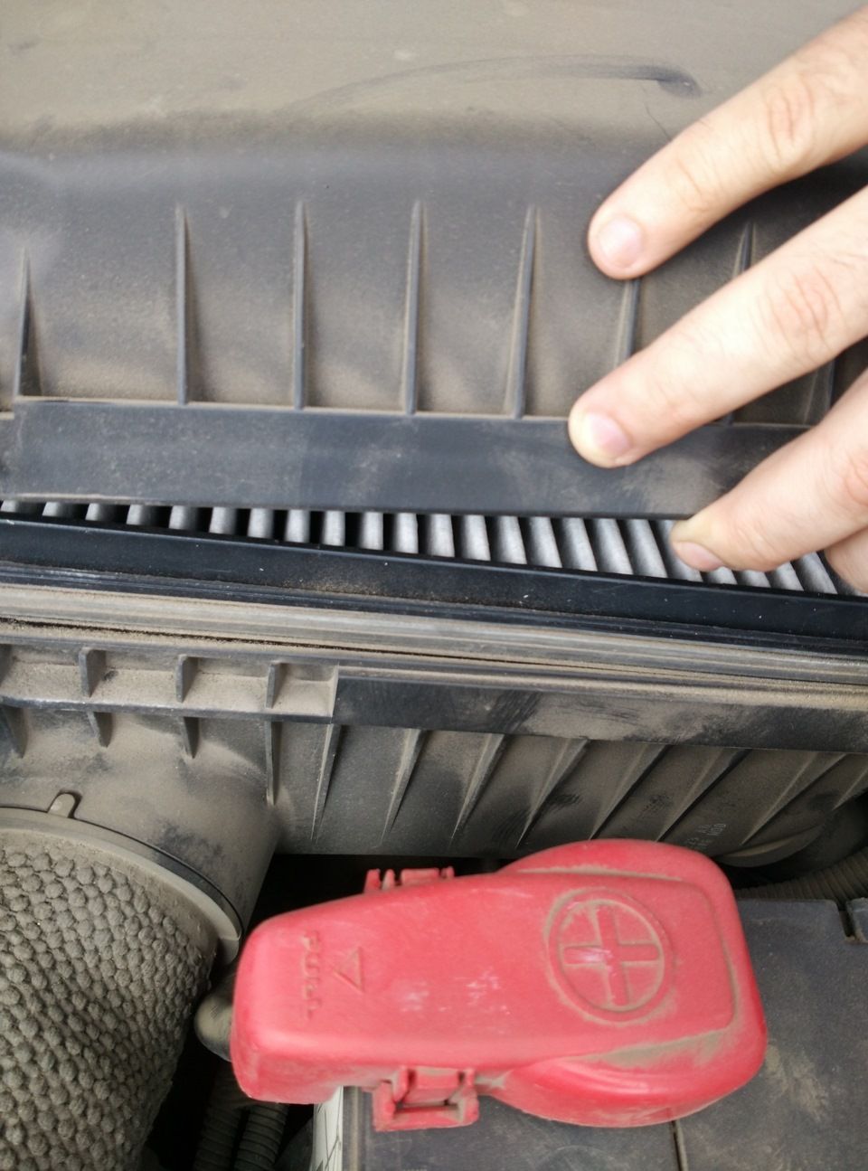 Замена воздушного фильтра Эпика: инструкция, видео, процесс