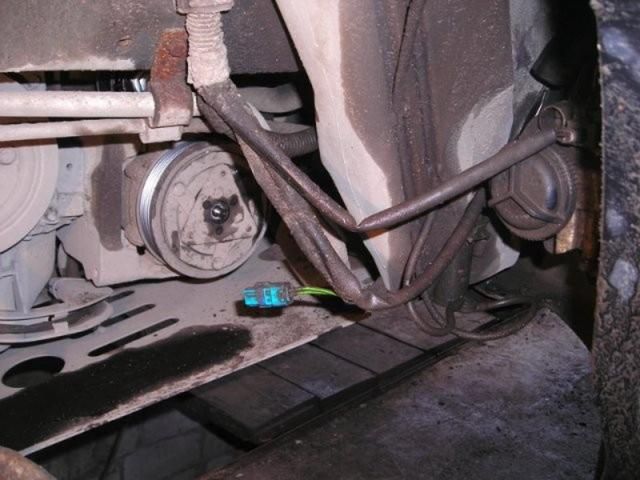 Замена ремня вспомогательных агрегатов Peugeot 206